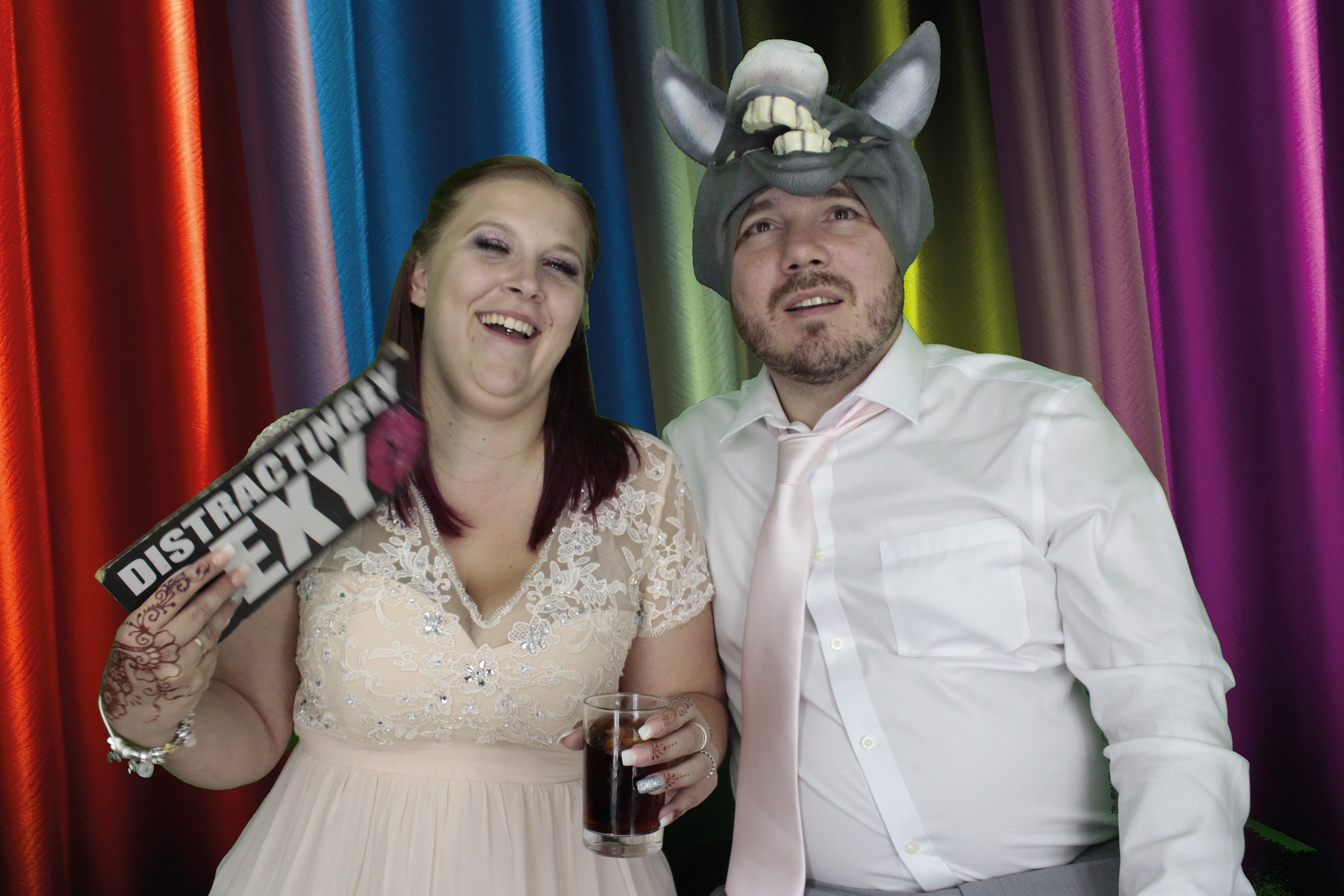 Bhavin & Yasmin’s Wedding | View more photos from the event at gallery.myphotoboothexperience.co.uk/u/MyPhotoBoothExperienceLtd/Bhavin-Yasmin’s-Wedding